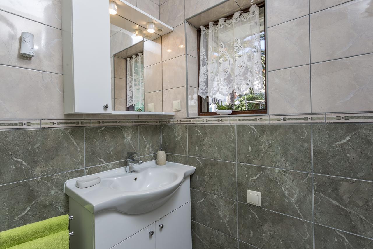 חוואר Apartmani Luna מראה חיצוני תמונה