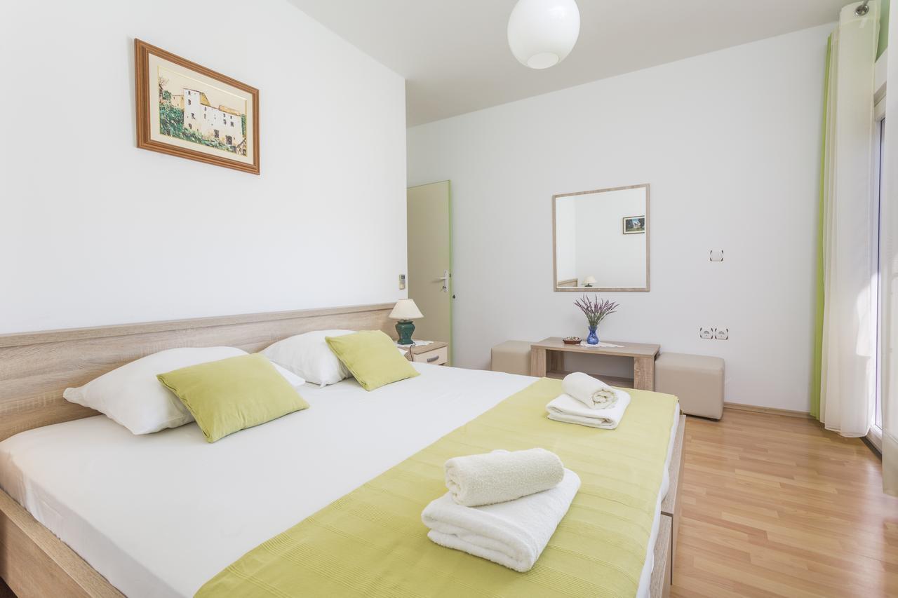 חוואר Apartmani Luna מראה חיצוני תמונה