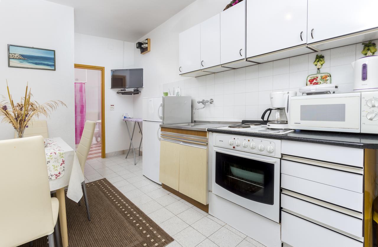 חוואר Apartmani Luna מראה חיצוני תמונה