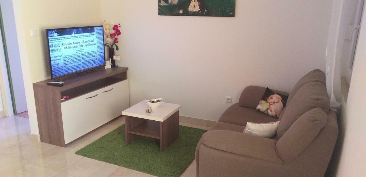 חוואר Apartmani Luna מראה חיצוני תמונה
